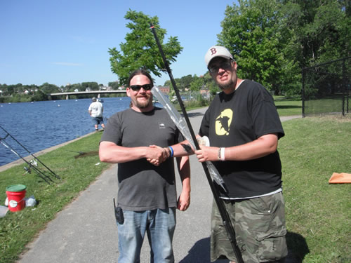 Rob Duprey (left) accepting prizes from Club Director Vinny Jeffreys (right) after session 4 of the Wild Carp Club of New England.