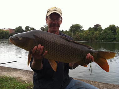 Bill Markle with a 18.10 lb common caught during session 3 in Fulton, NY